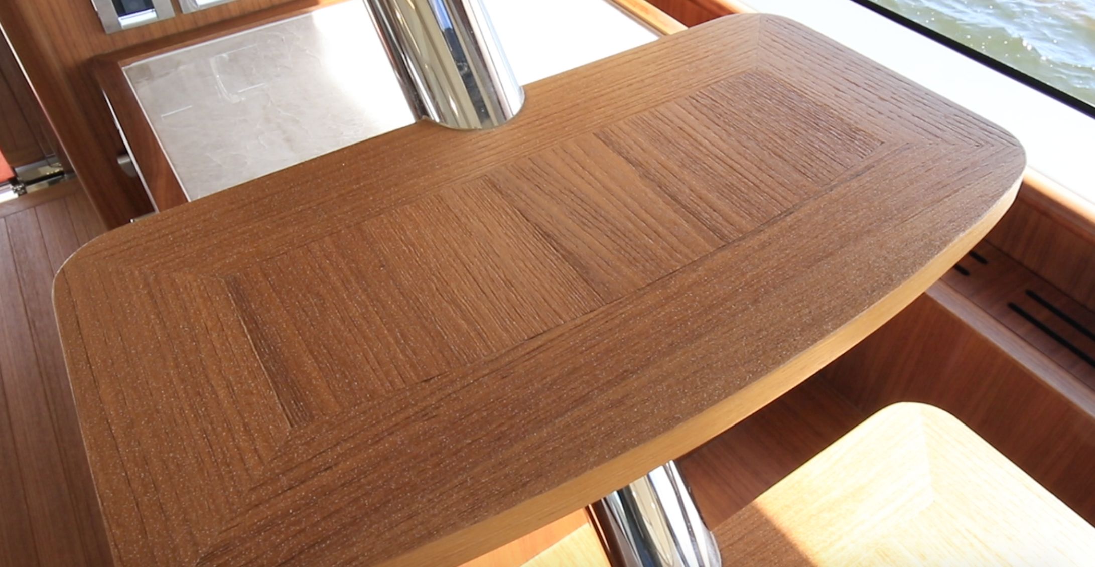 Riviera Belize 66 Daybridge