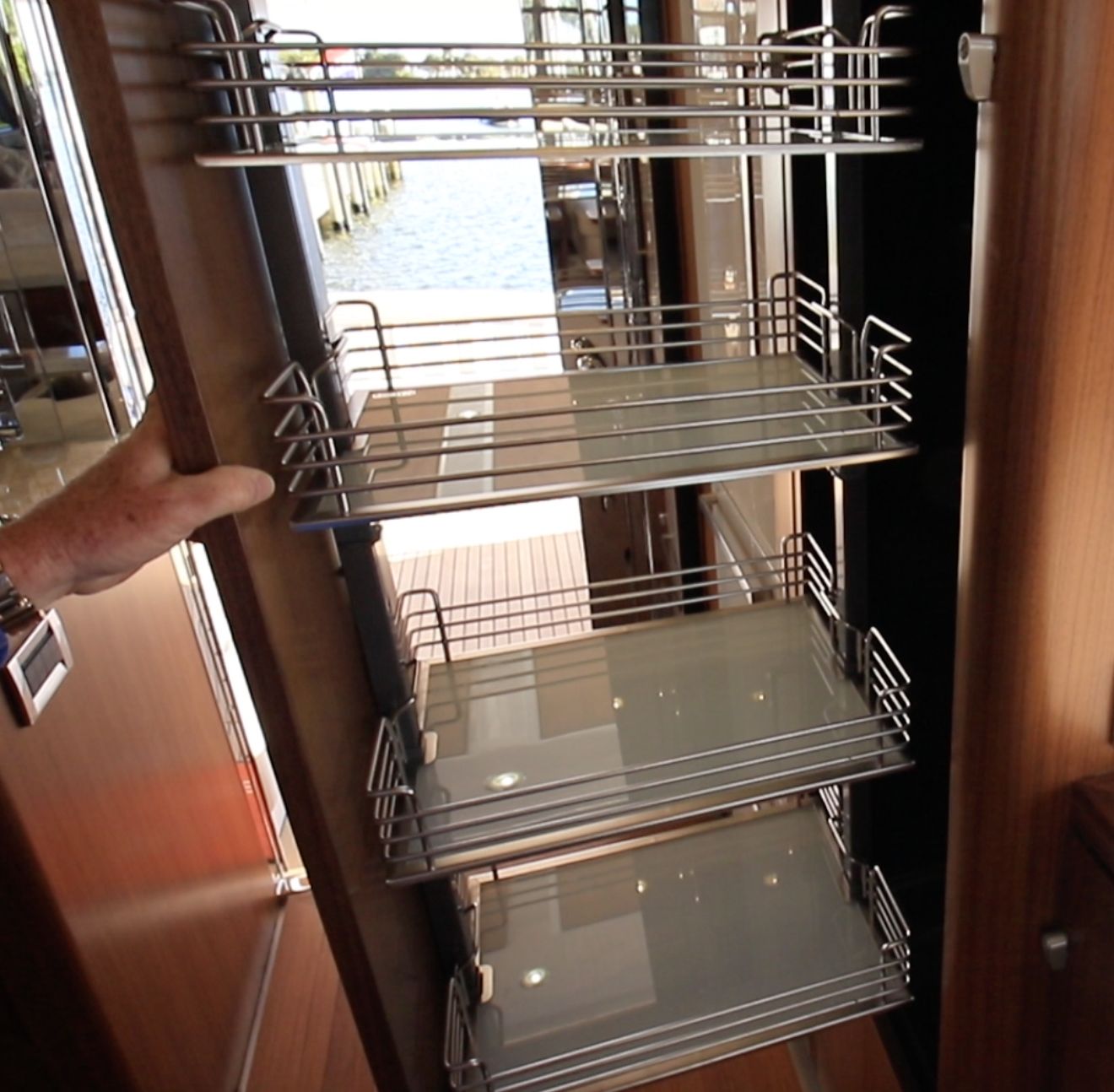 Riviera Belize 66 Daybridge