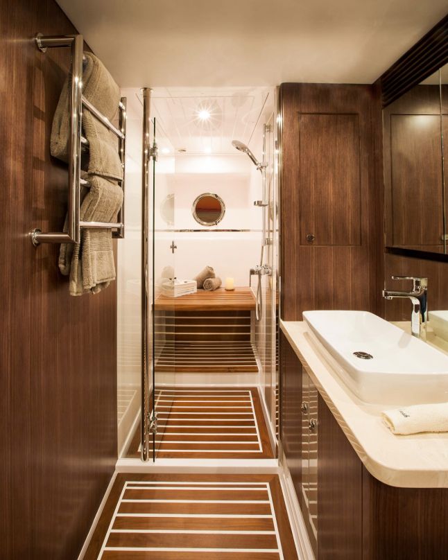 Riviera Belize 66 Daybridge