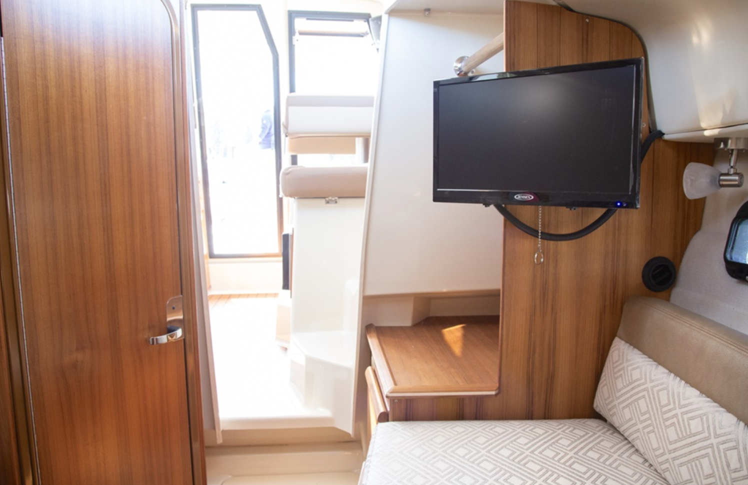 RangerR25-cabin.png
