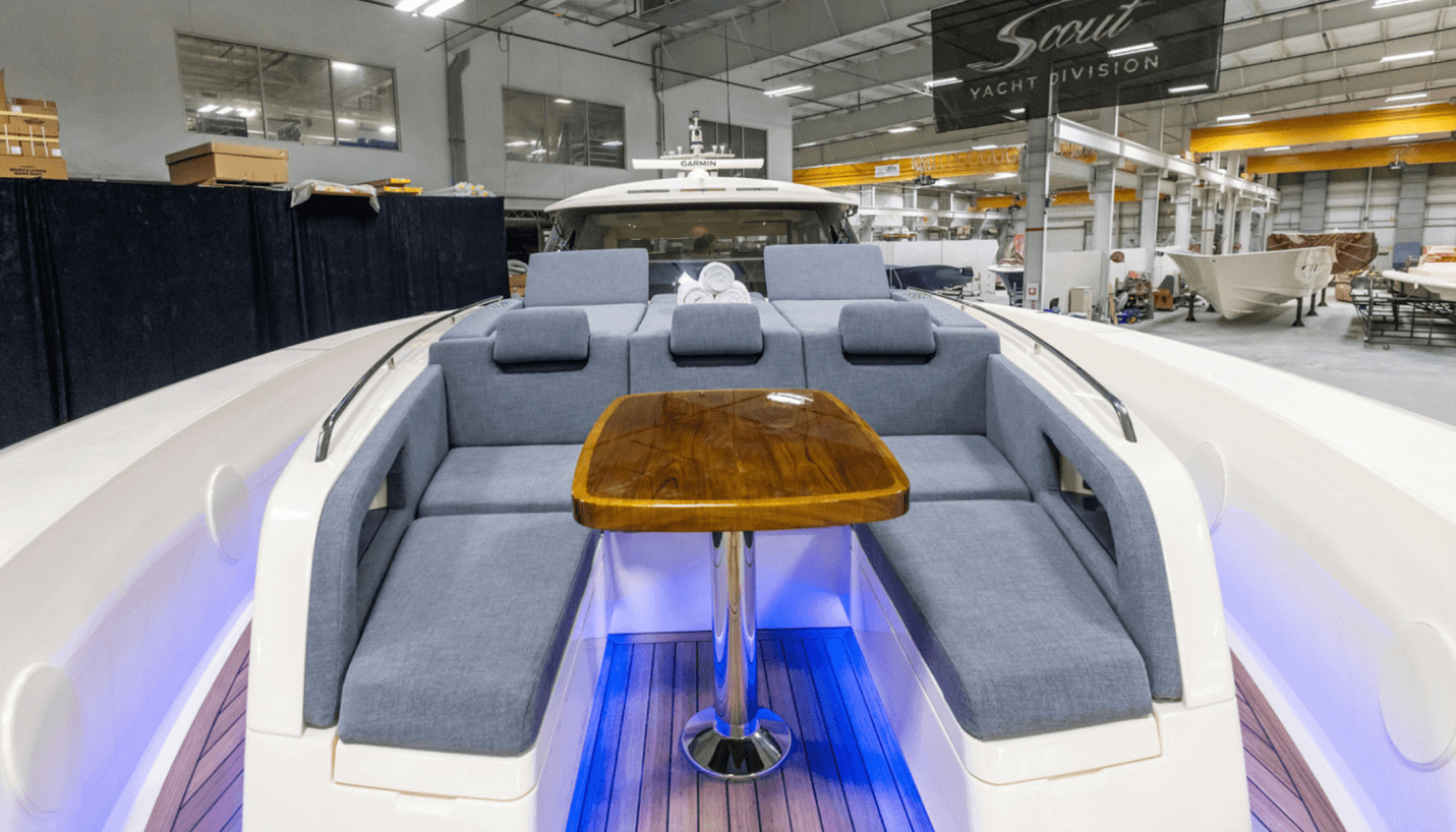Scout 670 LXS bow seating area