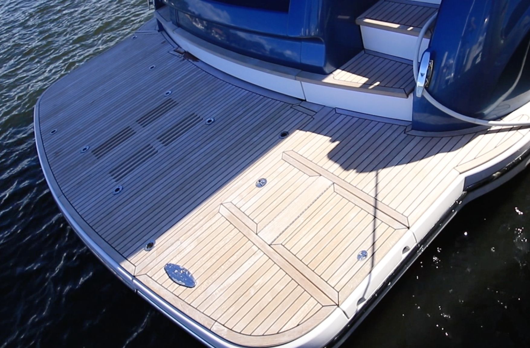 Riviera Belize 66 Daybridge