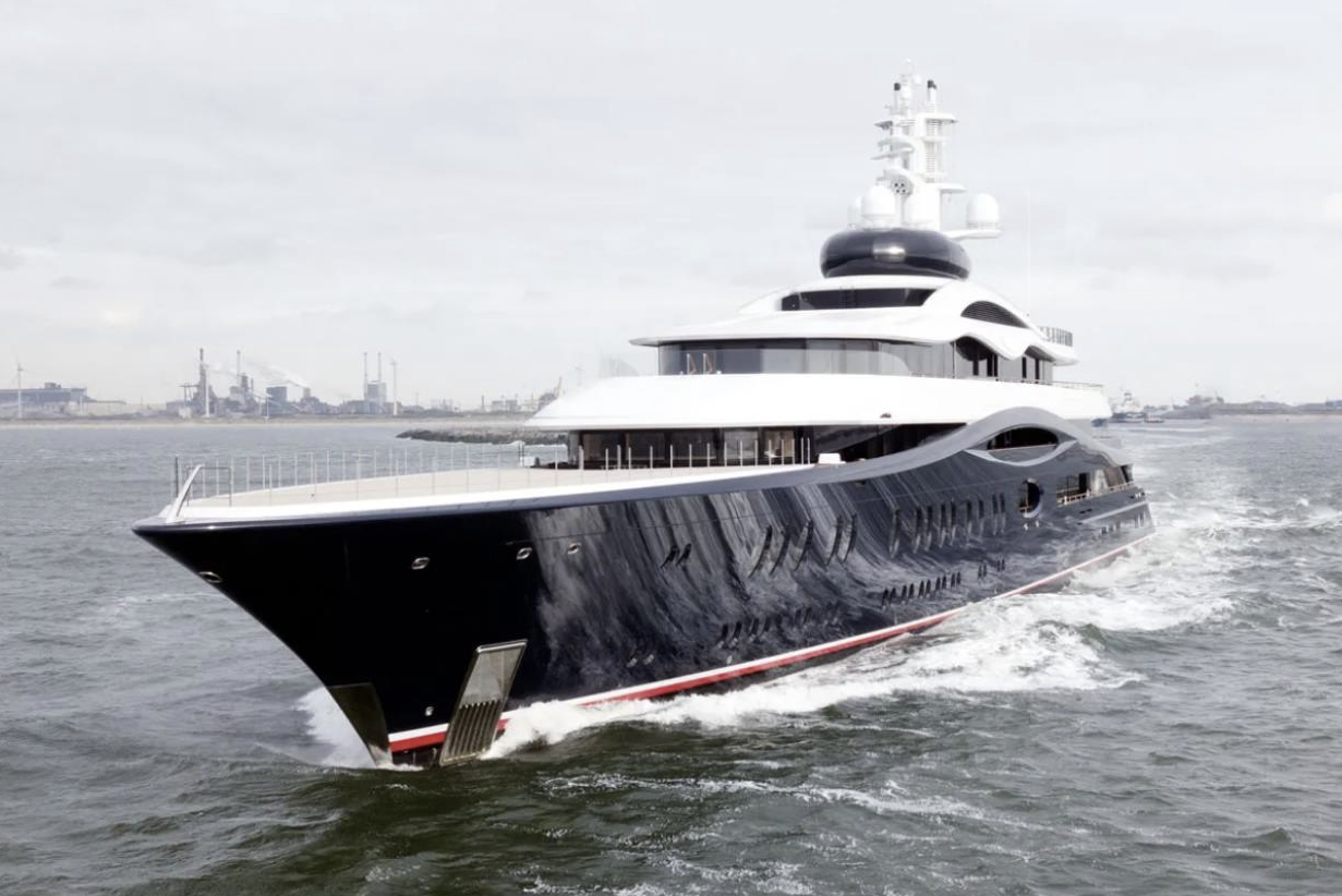 Superyachts, Megayachts, Zuckerburg, META, Luxury Yachting