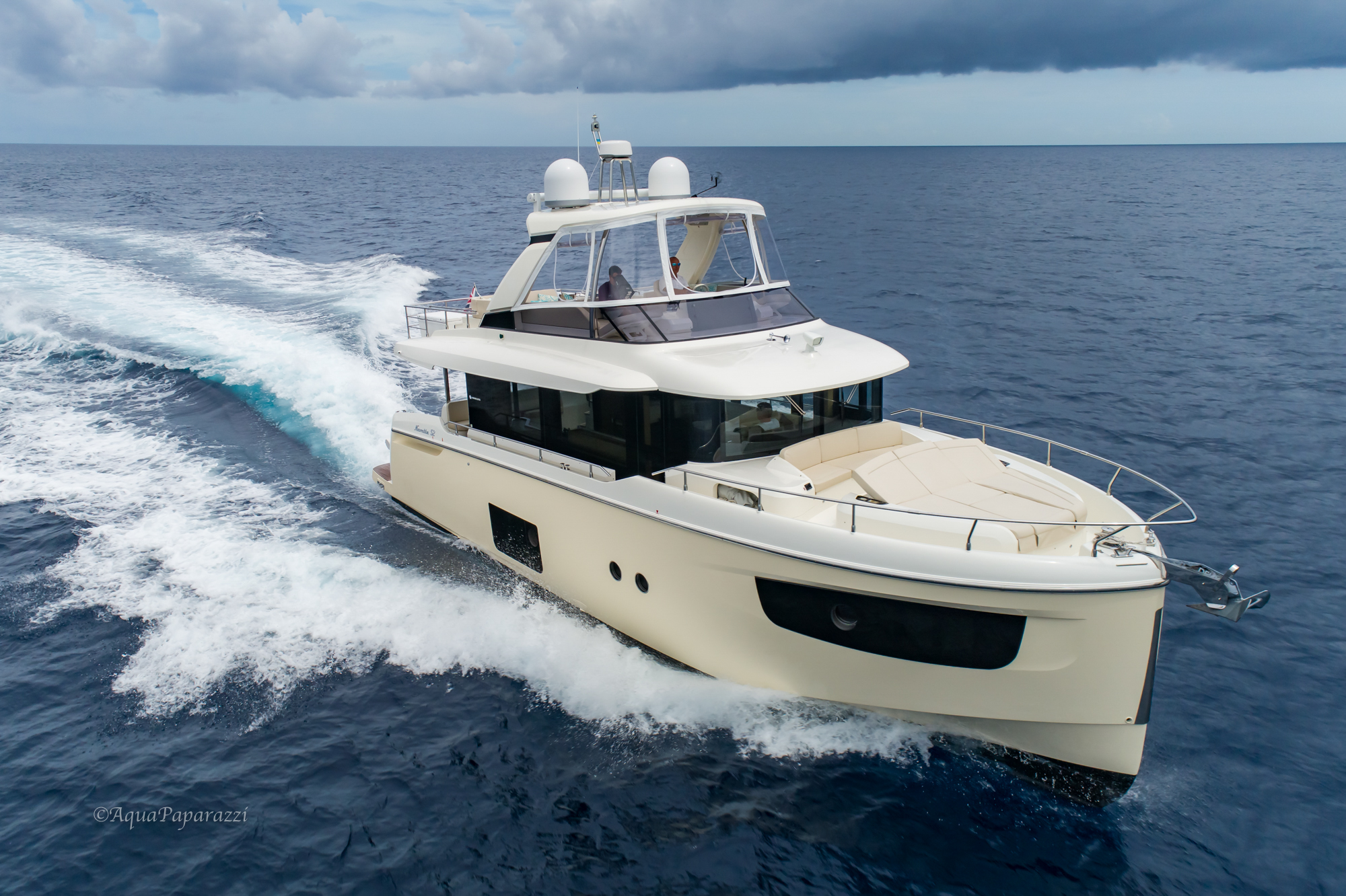 52’ Absolute Navetta
