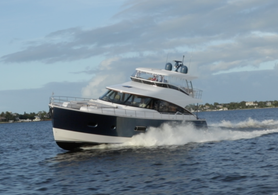 Riviera Belize 66 Daybridge