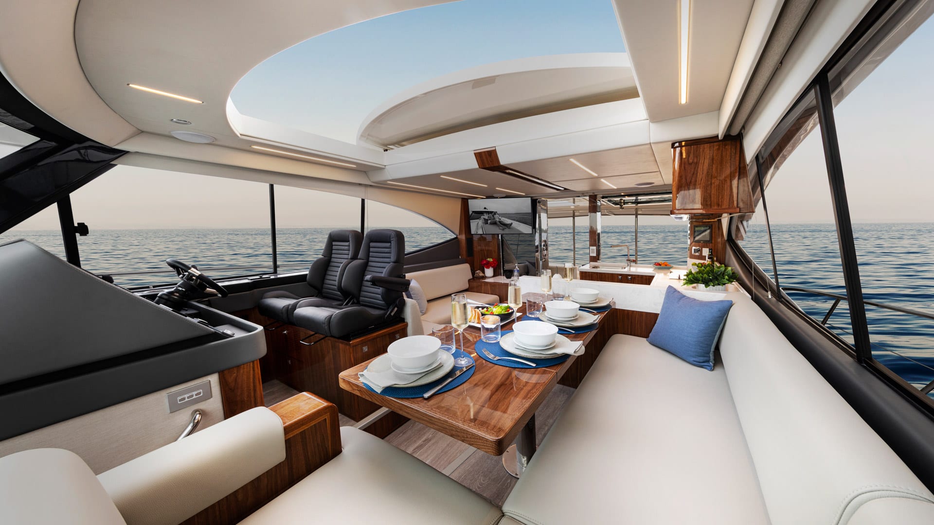 Riviera 505 SUV Cabin