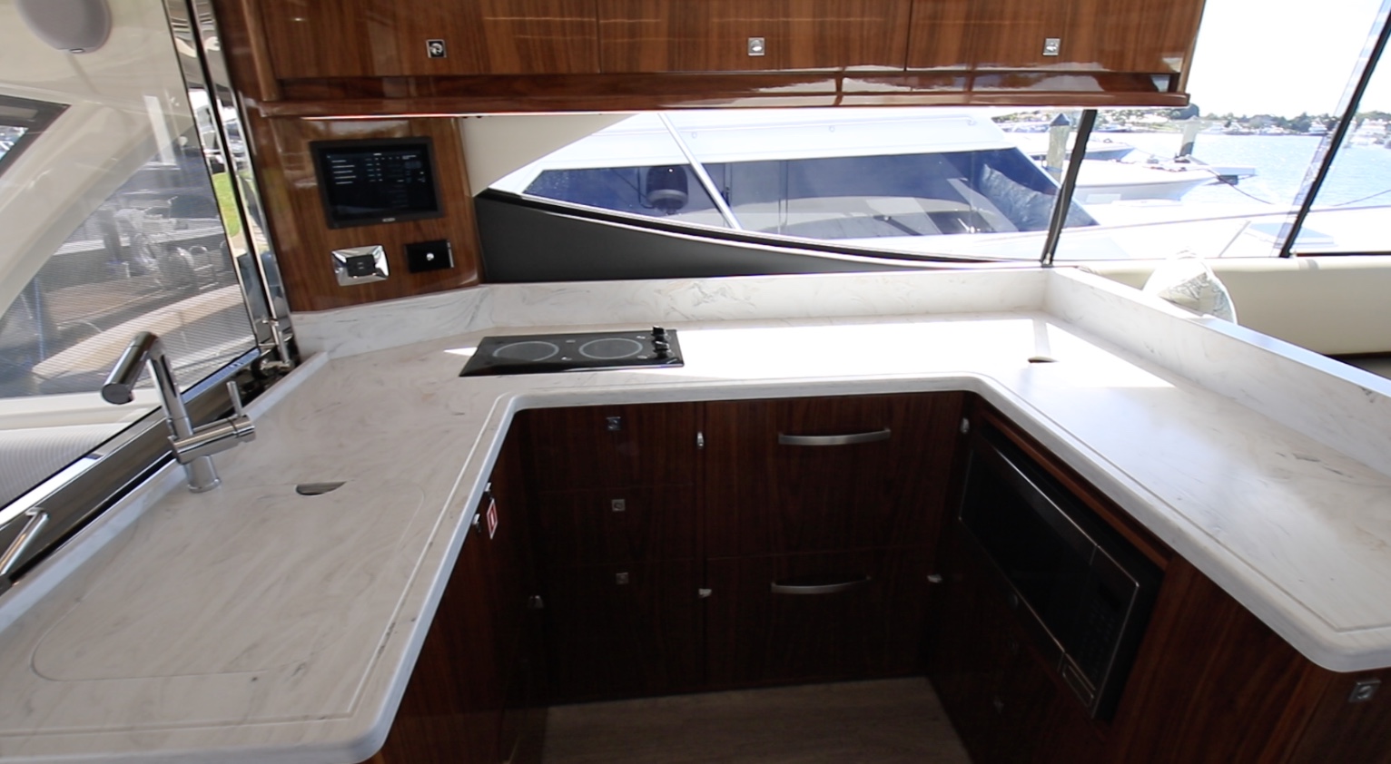 Riviera 505 SUV Galley