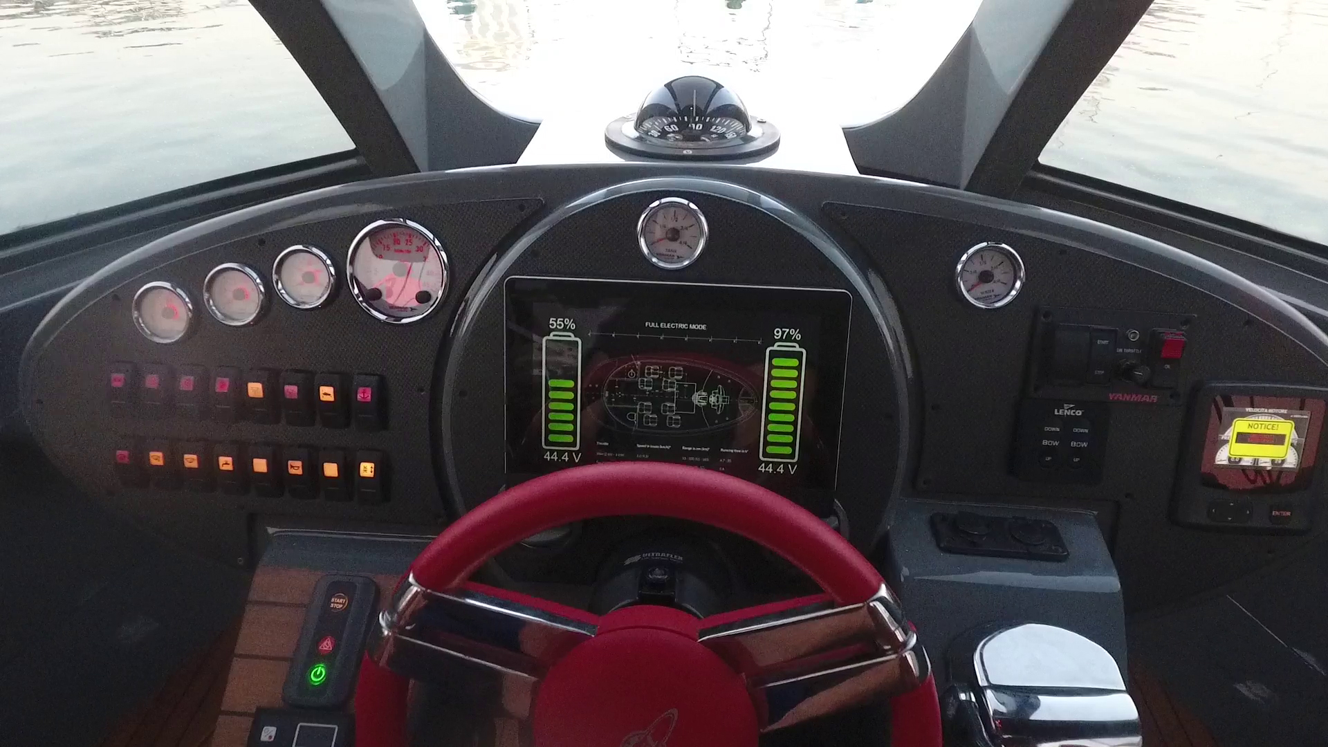 Jet capsule helm, battery monitors