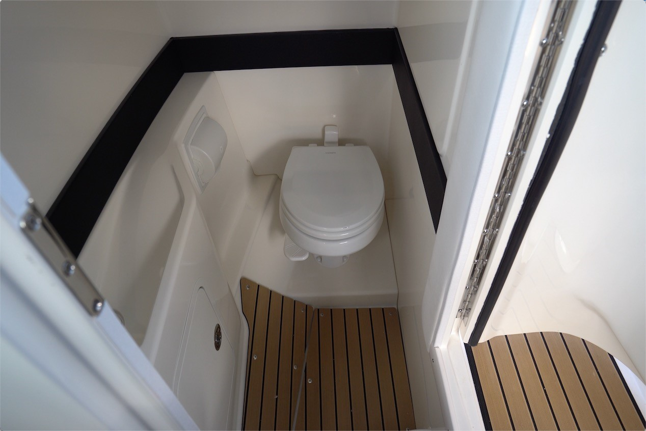 Sea Ray SLX 260 OB