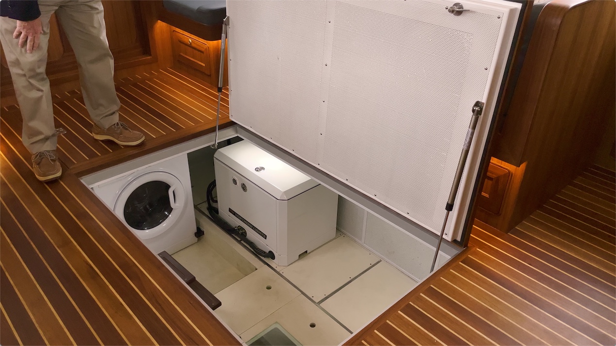helmsman 43e