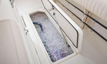 12 Important Features in a Center Console fish box