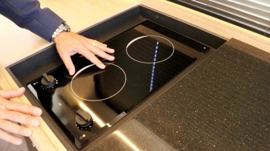 Bavaria R40 Fly cooktop