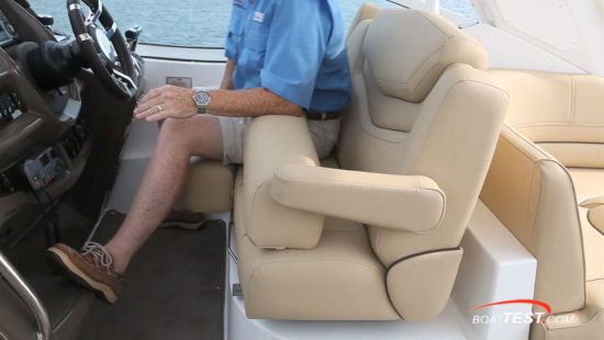 Cruisers Yachts 350 Express