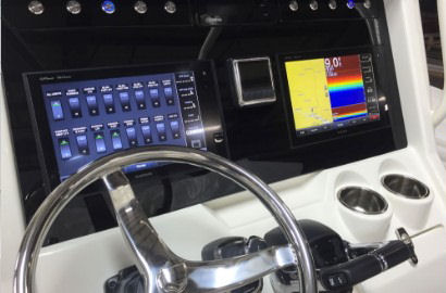 World Cat 280CC-X digital dash