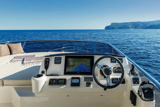 Absolute 58 Fly flying bridge console