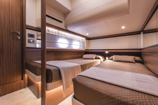 Absolute 58 Fly guest cabin