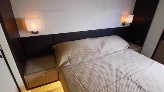 Absolute Navetta 48 bed