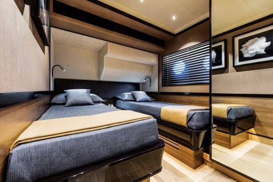 Absolute Navetta 73 twin berths