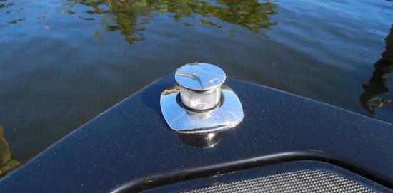 Aviara AV32 navigation lights