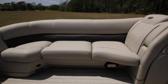 Barletta L25U bow lounge
