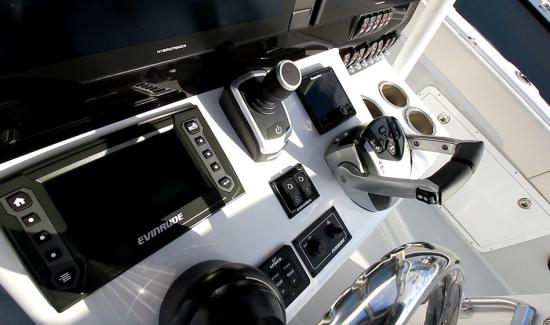 Bluewater 2850 helm dash