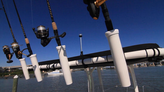 Boston Whaler 210 Dauntless rod holders