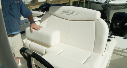 Boston Whaler 270 Dauntless