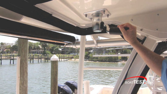 Boston Whaler 315 Conquest Pilothouse outriggers