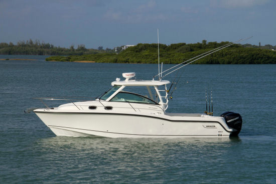 Boston Whaler 315 Conquest Pilothouse still shot
