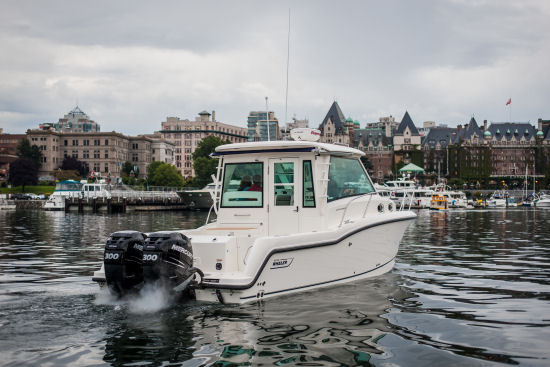 Boston Whaler 315 Conquest Pilothouse still shot