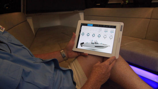 Boston Whaler 420 Outrage ipad