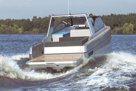 Bravo Yachts B36 running shot