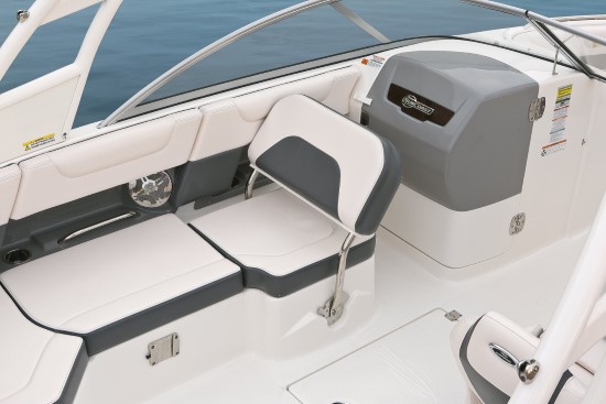 Chaparral 230 SunCoast