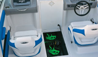 Chaparral 21 H2O OB Sport Interior