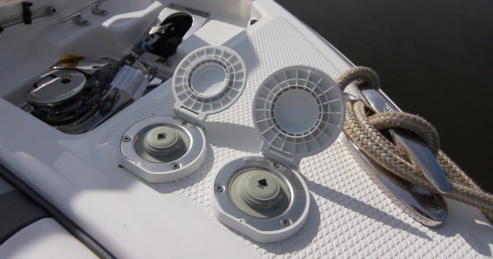 Chaparral 267 SSX Windlass Controls