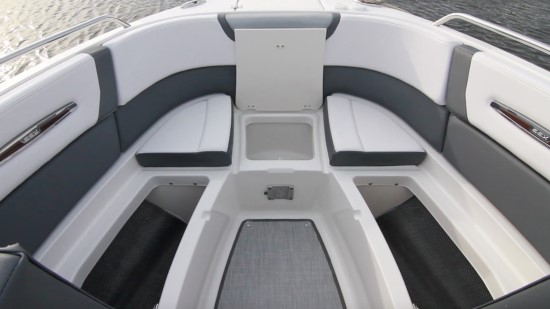 Chaparral 267 SSX Forward Bow Seats