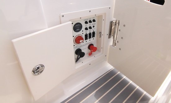 Chaparral 287 SSX battery