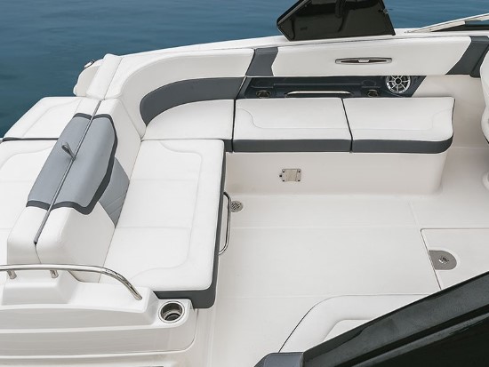 Chaparral 287 SSX lounge