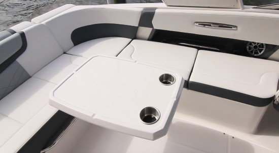 Chaparral 287 SSX portable table