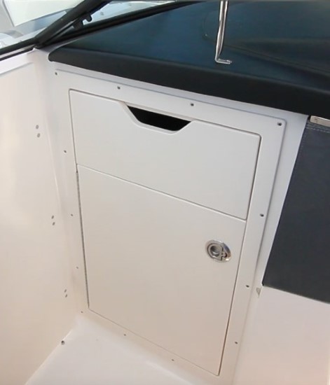 Chaparral 287 SSX helm console