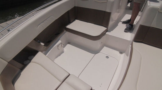 Chaparral 337 SSX bow lounges