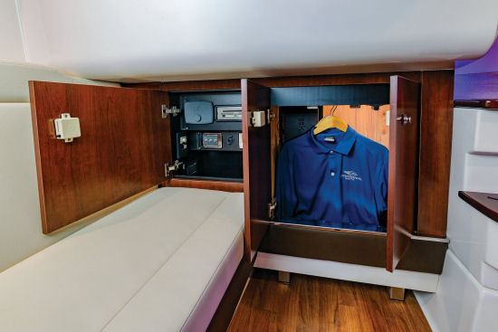 Chaparral 337 SSX locker