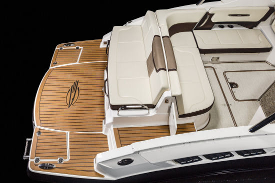 Chaparral 337 SSX swim platform