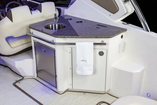 Chaparral 337 SSX wet bar