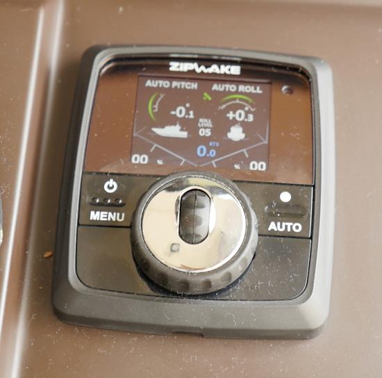 Cheoy Lee CLA 76 Flybridge control head