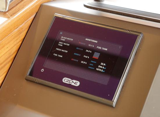 Cheoy Lee CLA 76 Flybridge touch screen