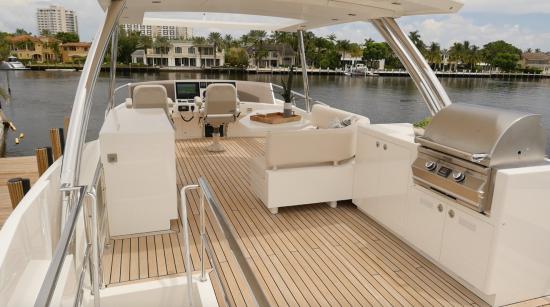 Cheoy Lee CLA 76 Flybridge fly bridge