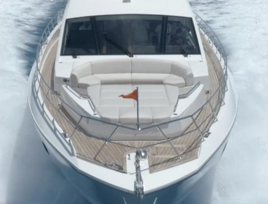 Cheoy Lee CLA 76 Flybridge foredeck