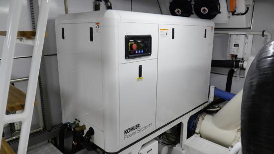 Cheoy Lee CLA 76 Flybridge generator