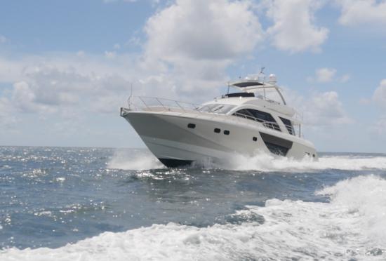 Cheoy Lee CLA 76 Flybridge running